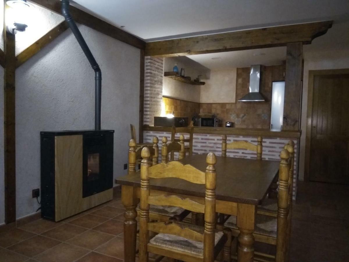 Casa Rural Isabel Villaflores Exteriör bild